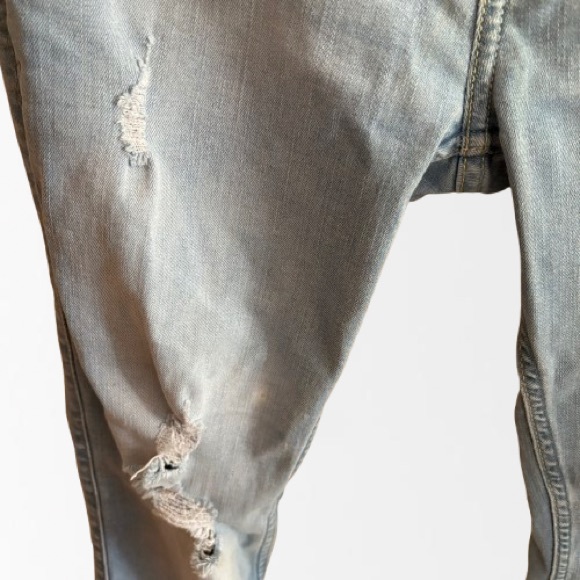 Hollister Light Wash Ripped Low Rise Super Skinny Jeans - Picture 5 of 12